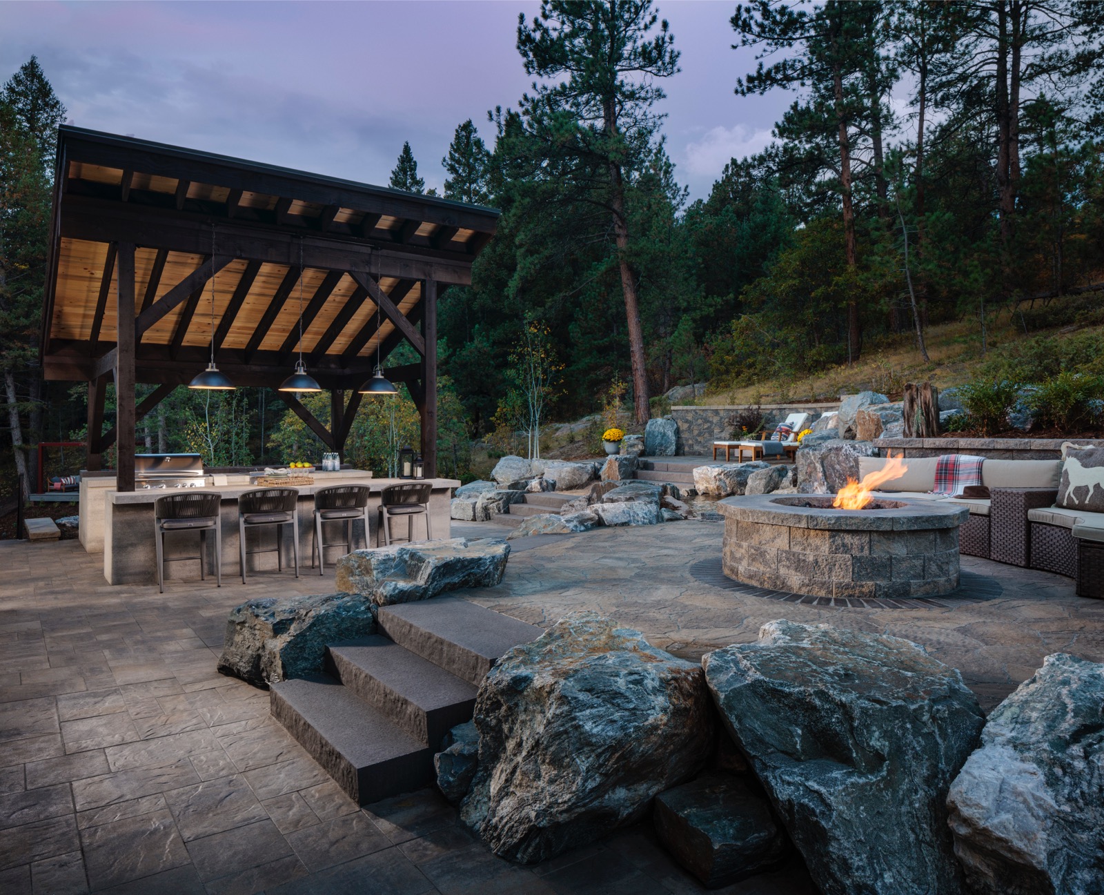 Cozy outdoor firepit design